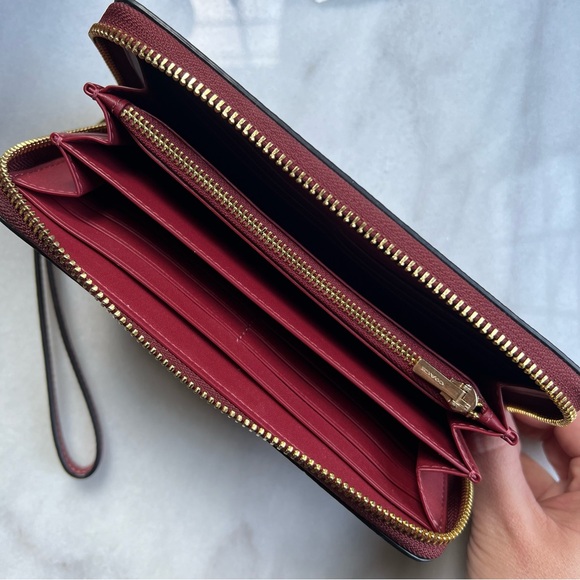 Coach CM999 Long Zip Around Wallet Country Floral Print Deep Berry - Picture 6 of 9